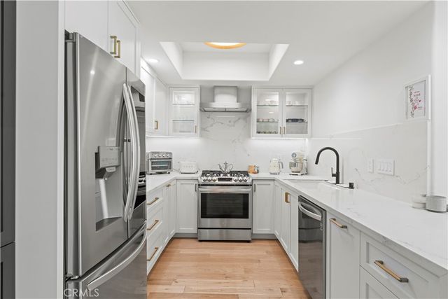 4230 Colfax 301, Studio City, CA 91604