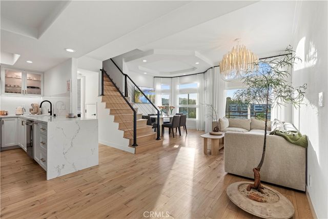 4230 Colfax 301, Studio City, CA 91604