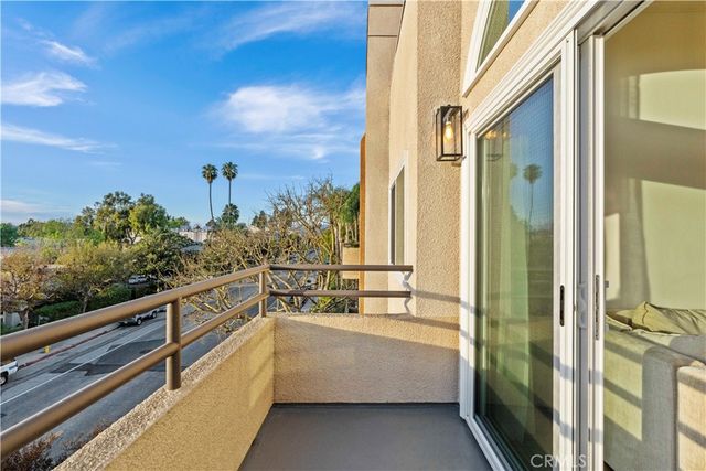 4230 Colfax 301, Studio City, CA 91604