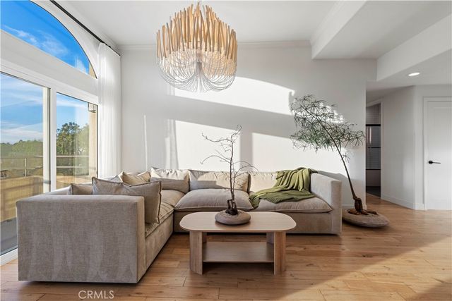 4230 Colfax 301, Studio City, CA 91604