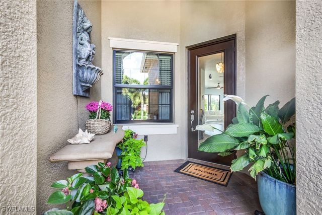 13339 Silktail DR, Naples, FL 34109