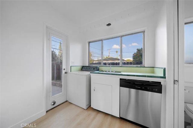 4693 Central, Riverside, CA 92506