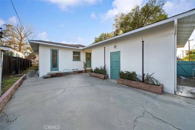 4693 Central, Riverside, CA 92506