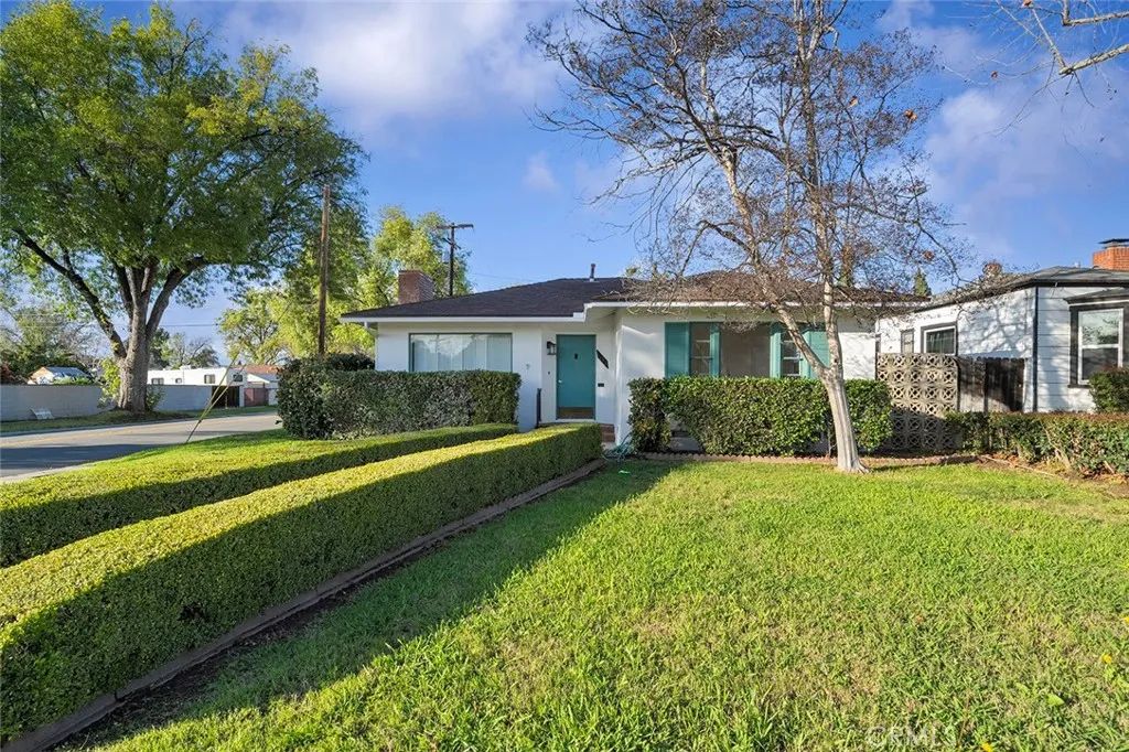 4693 Central, Riverside, CA 92506