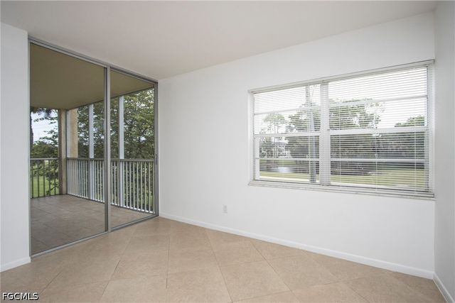 1083 Forest Lakes DR 206, Naples, FL 34105