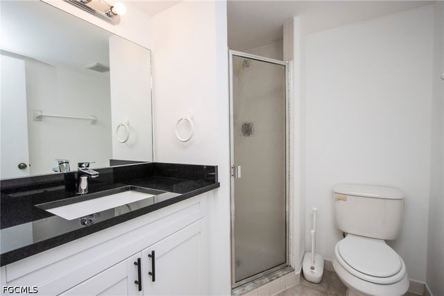 1083 Forest Lakes DR 206, Naples, FL 34105
