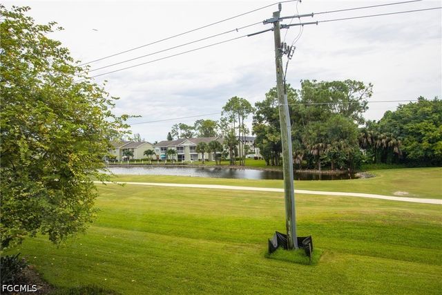 1083 Forest Lakes DR 206, Naples, FL 34105