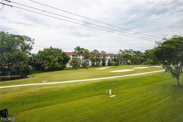 1083 Forest Lakes DR 206, Naples, FL 34105