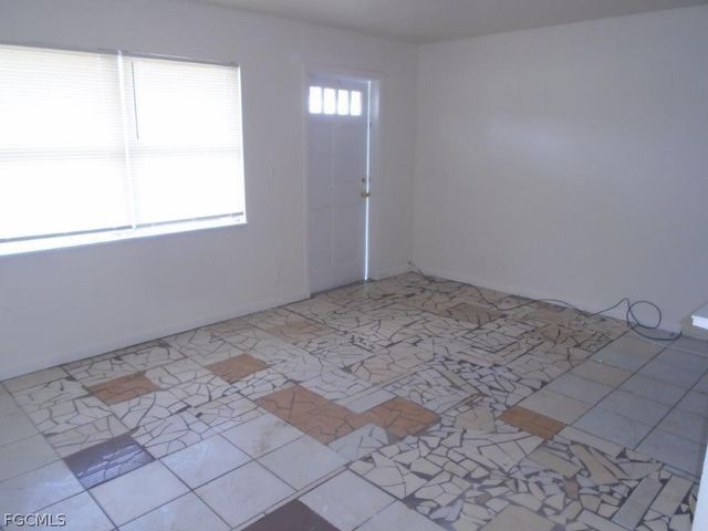 5522 2nd AVE, Fort Myers, FL 33907