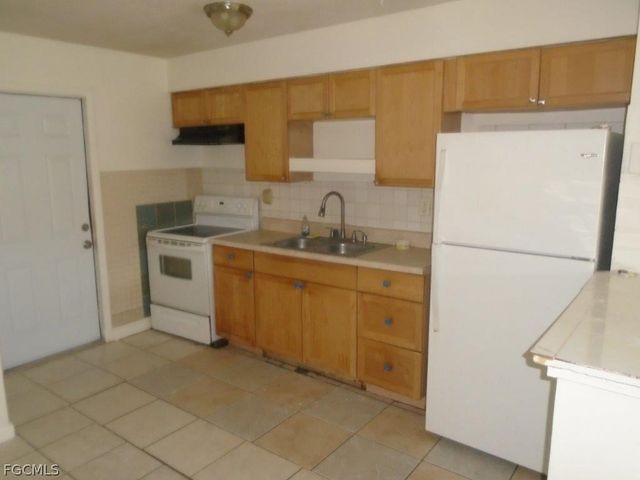 5522 2nd AVE, Fort Myers, FL 33907