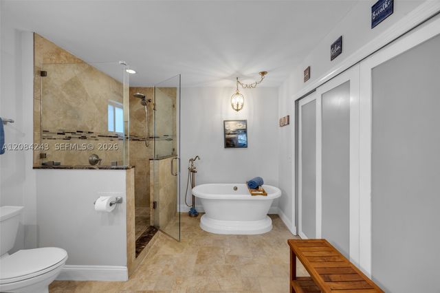 6121 SW 16th St, Plantation, FL 33317