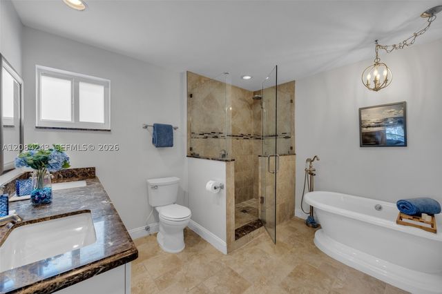 6121 SW 16th St, Plantation, FL 33317