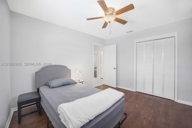 6121 SW 16th St, Plantation, FL 33317