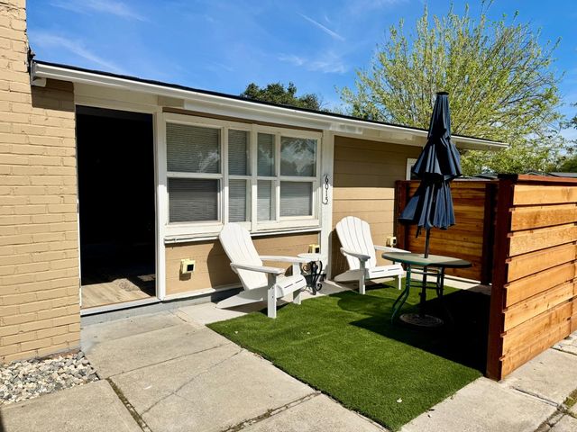 6015 N Alturas Ave, Stockton, CA 95207