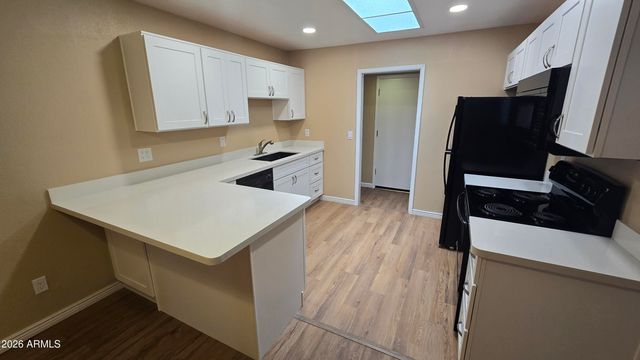 5128 W SURREY Avenue, Glendale, AZ 85304