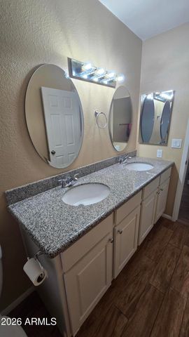 5128 W SURREY Avenue, Glendale, AZ 85304