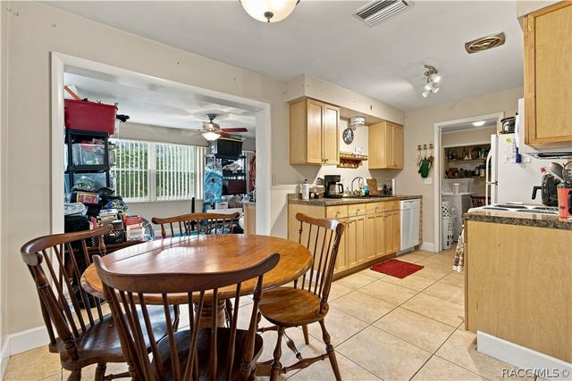56 S Lincoln Avenue, Beverly Hills, FL 34465