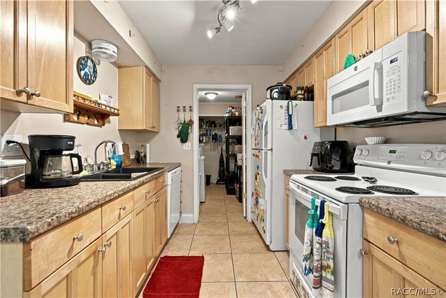 56 S Lincoln Avenue, Beverly Hills, FL 34465