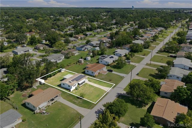 56 S Lincoln Avenue, Beverly Hills, FL 34465
