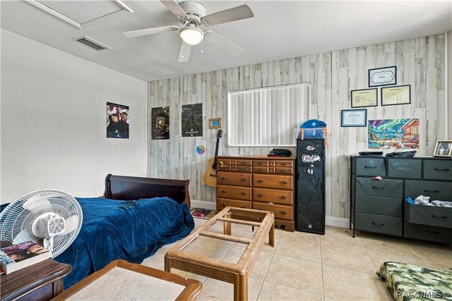 56 S Lincoln Avenue, Beverly Hills, FL 34465