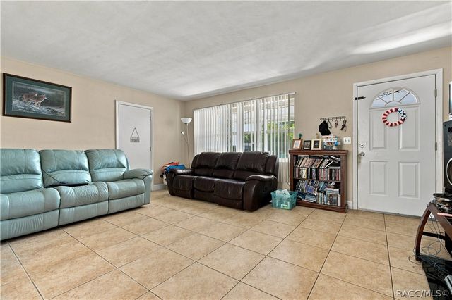 56 S Lincoln Avenue, Beverly Hills, FL 34465