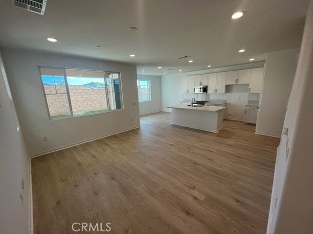 31373 Trappers Loop, Winchester, CA 92596