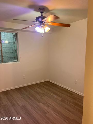 532 S MESA Drive B, Mesa, AZ 85210