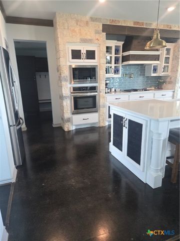 5840 County Road 202, Lampasas, TX 76550