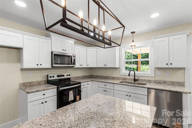 1425 Mack Drive, Mcconnells, SC 29726