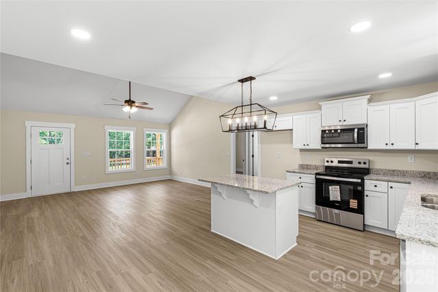 1425 Mack Drive, Mcconnells, SC 29726