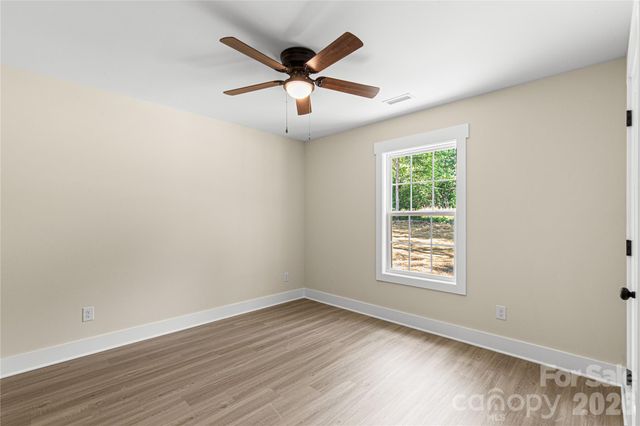 1425 Mack Drive, Mcconnells, SC 29726