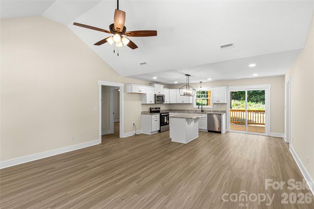 1425 Mack Drive, Mcconnells, SC 29726