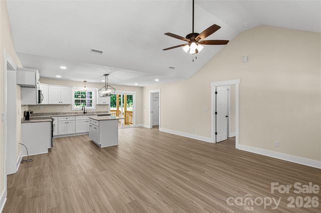 1425 Mack Drive, Mcconnells, SC 29726