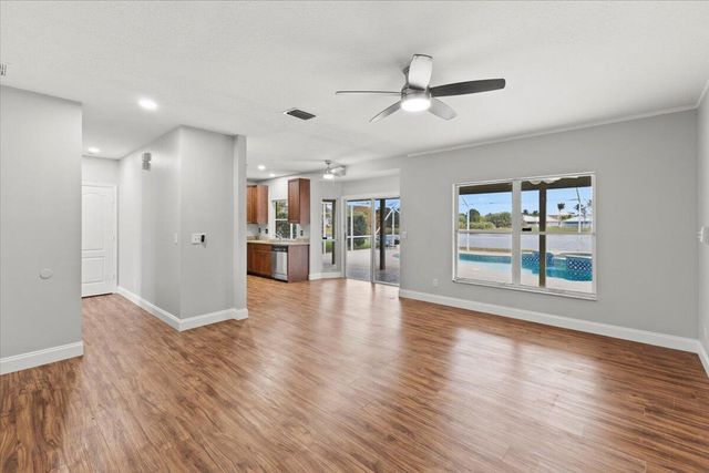 873 NW Waterlily Place, Jensen Beach, FL 34957