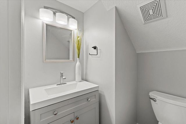 873 NW Waterlily Place, Jensen Beach, FL 34957