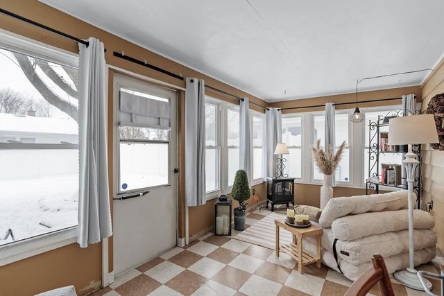 2003 N Lexington Drive, Janesville, WI 53545