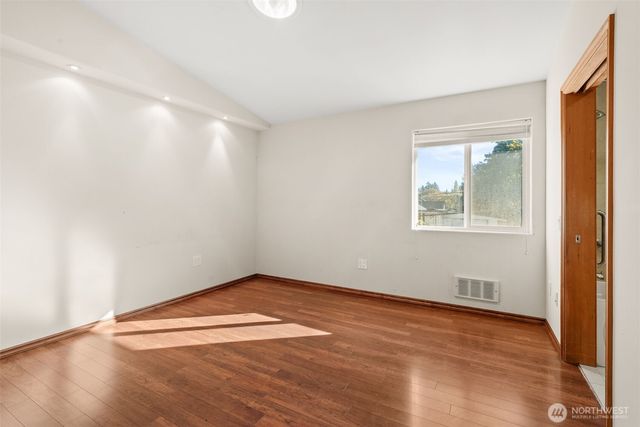 204 Rockwell Avenue, Port Orchard, WA 98366