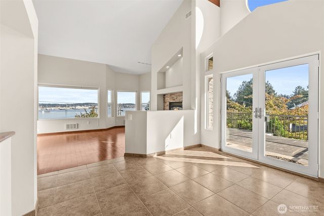 204 Rockwell Avenue, Port Orchard, WA 98366