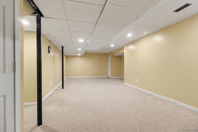 9889 High Meadow Drive, Ypsilanti, MI 48198