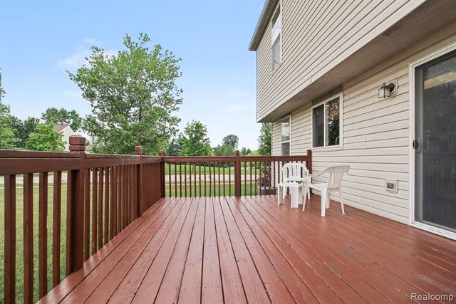 9889 High Meadow Drive, Ypsilanti, MI 48198