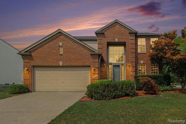 9889 High Meadow Drive, Ypsilanti, MI 48198