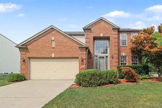 9889 High Meadow Drive, Ypsilanti, MI 48198