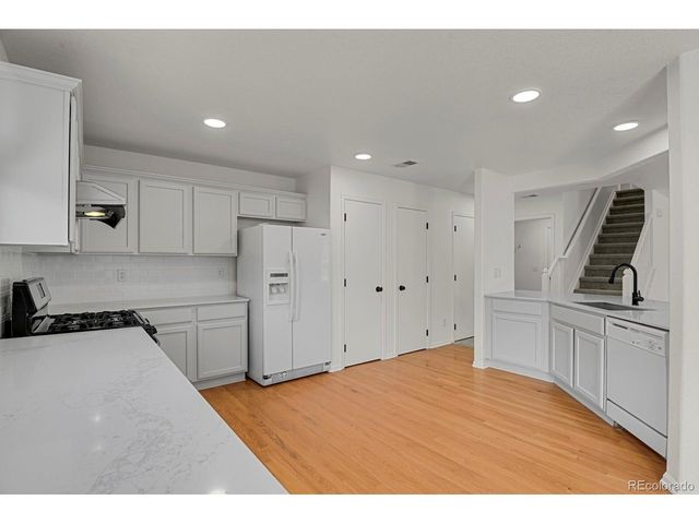 5530 S Quemoy Cir, Aurora, CO 80015