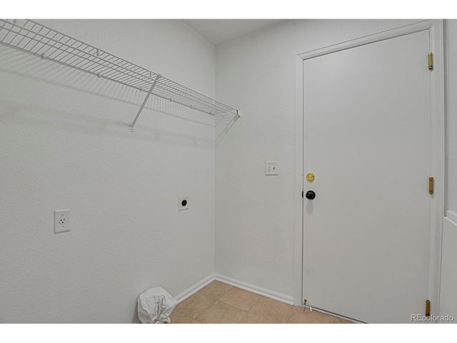 5530 S Quemoy Cir, Aurora, CO 80015