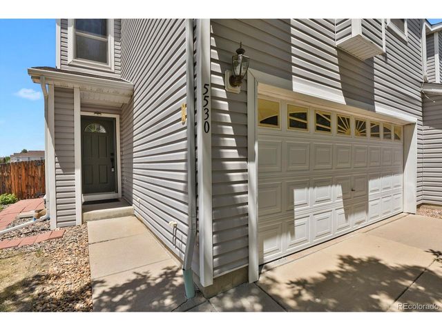 5530 S Quemoy Cir, Aurora, CO 80015