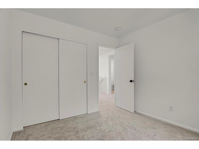 5530 S Quemoy Cir, Aurora, CO 80015