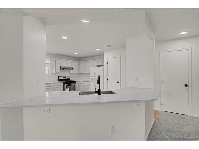 5530 S Quemoy Cir, Aurora, CO 80015