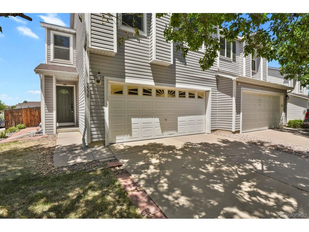 5530 S Quemoy Cir, Aurora, CO 80015