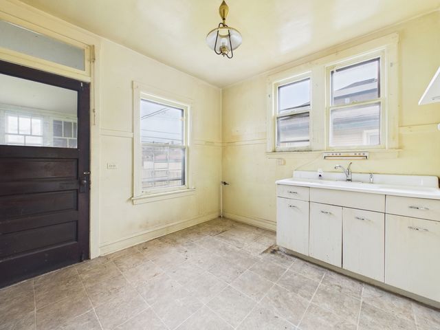 625 S 18th Avenue, Maywood, IL 60153