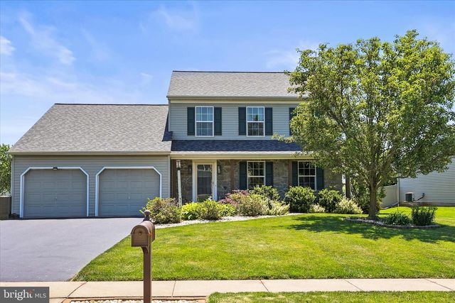 3710 KIMBERLY LN, Dover, PA 17315